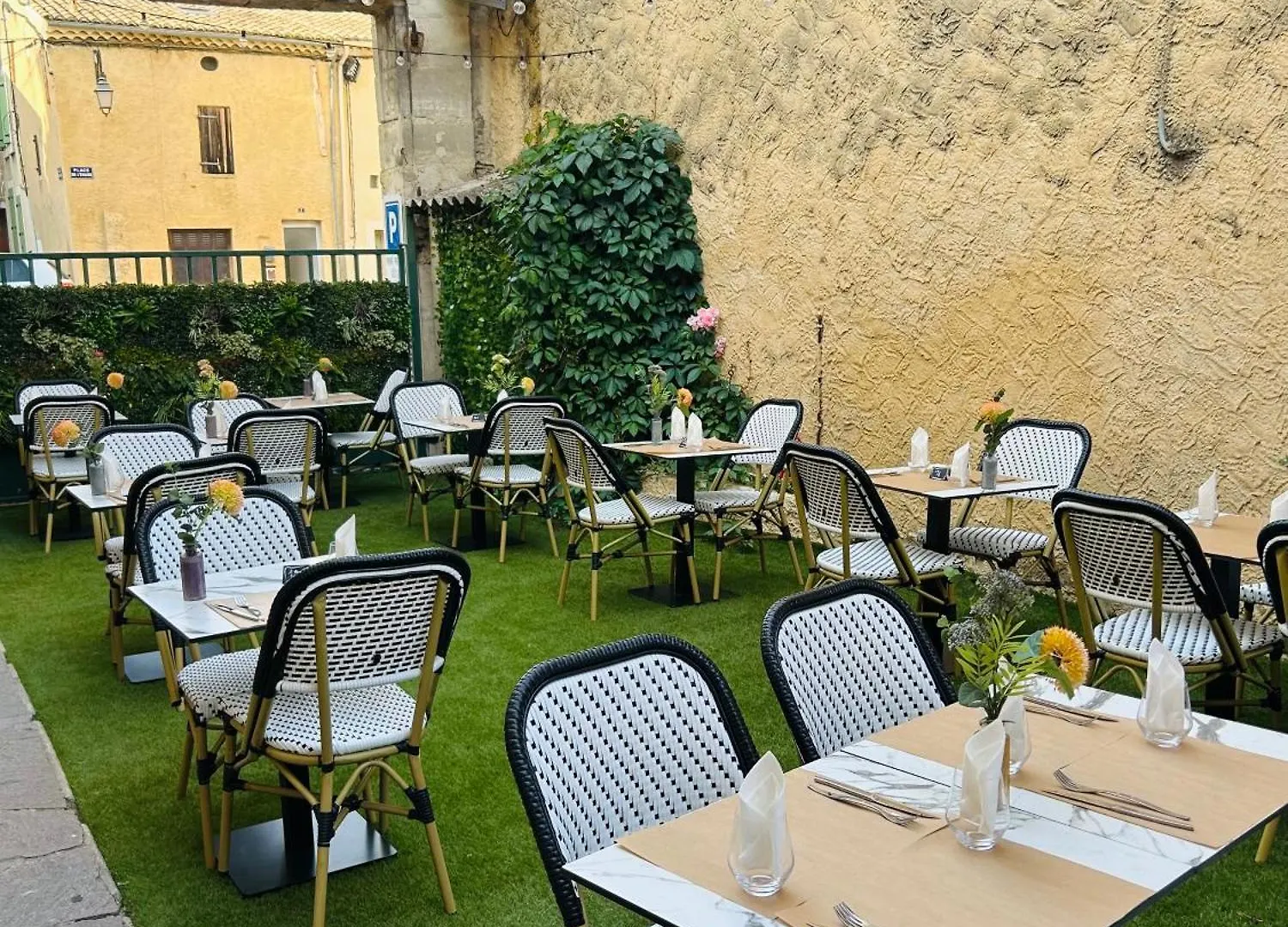 Hotel Du Centre Pierrelatte France