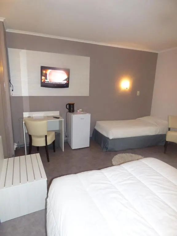 Hotel Du Centre Pierrelatte Francja