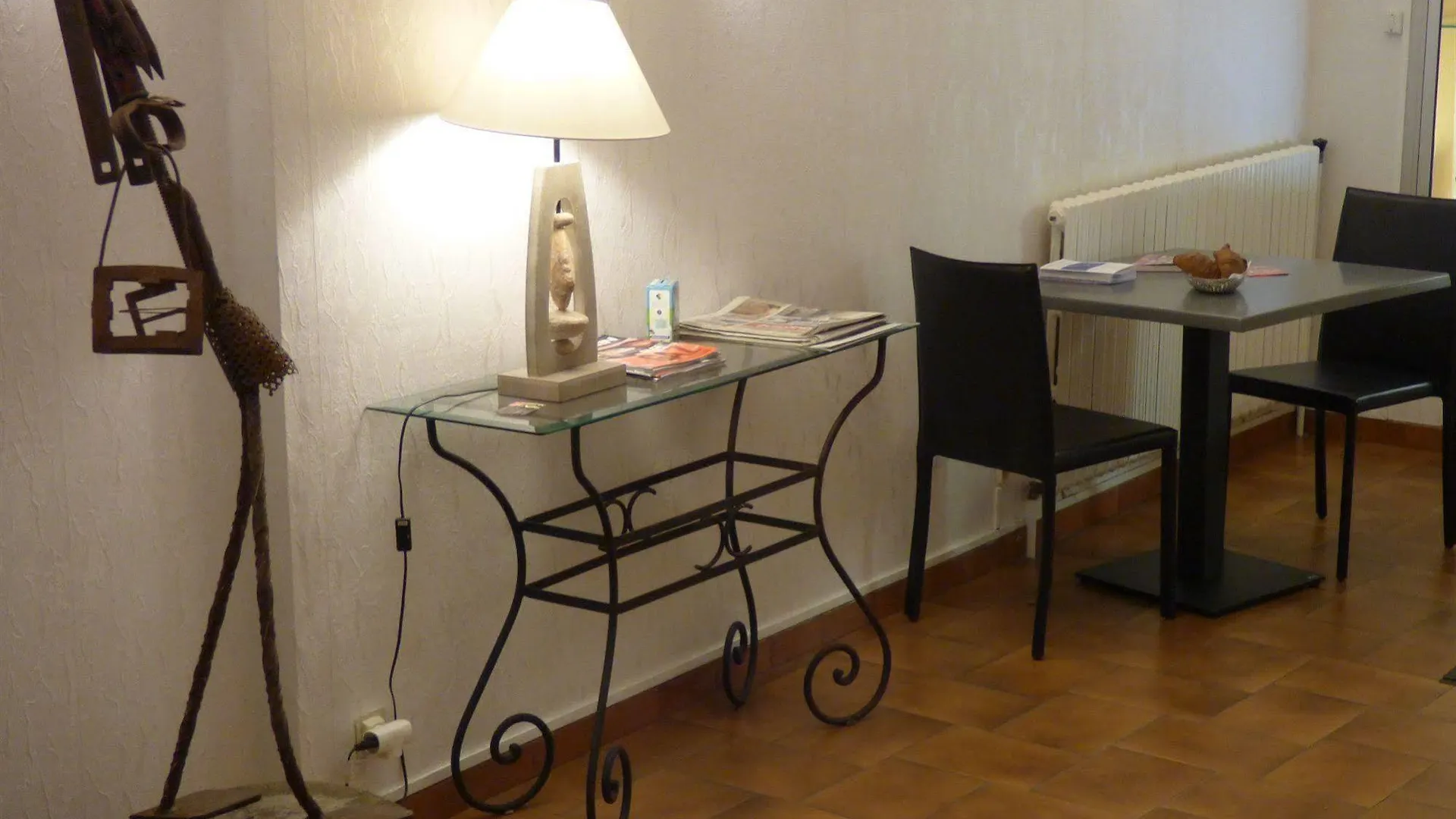Hotel Du Centre Pierrelatte
